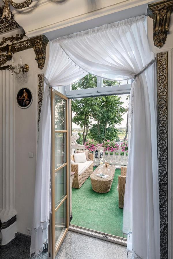 Palac Tarnowskich Hotel & Restauracja & Spa Островец-Свентокшиский Экстерьер фото