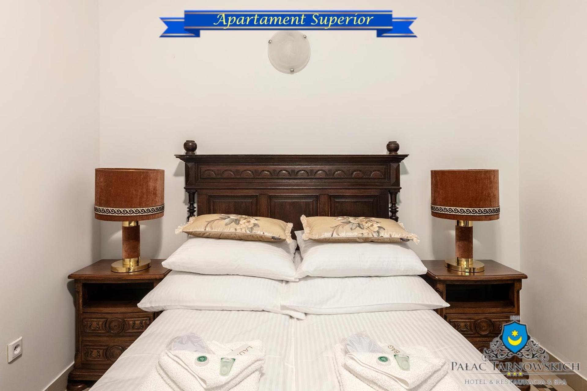 Palac Tarnowskich Hotel & Restauracja & Spa Островец-Свентокшиский Экстерьер фото
