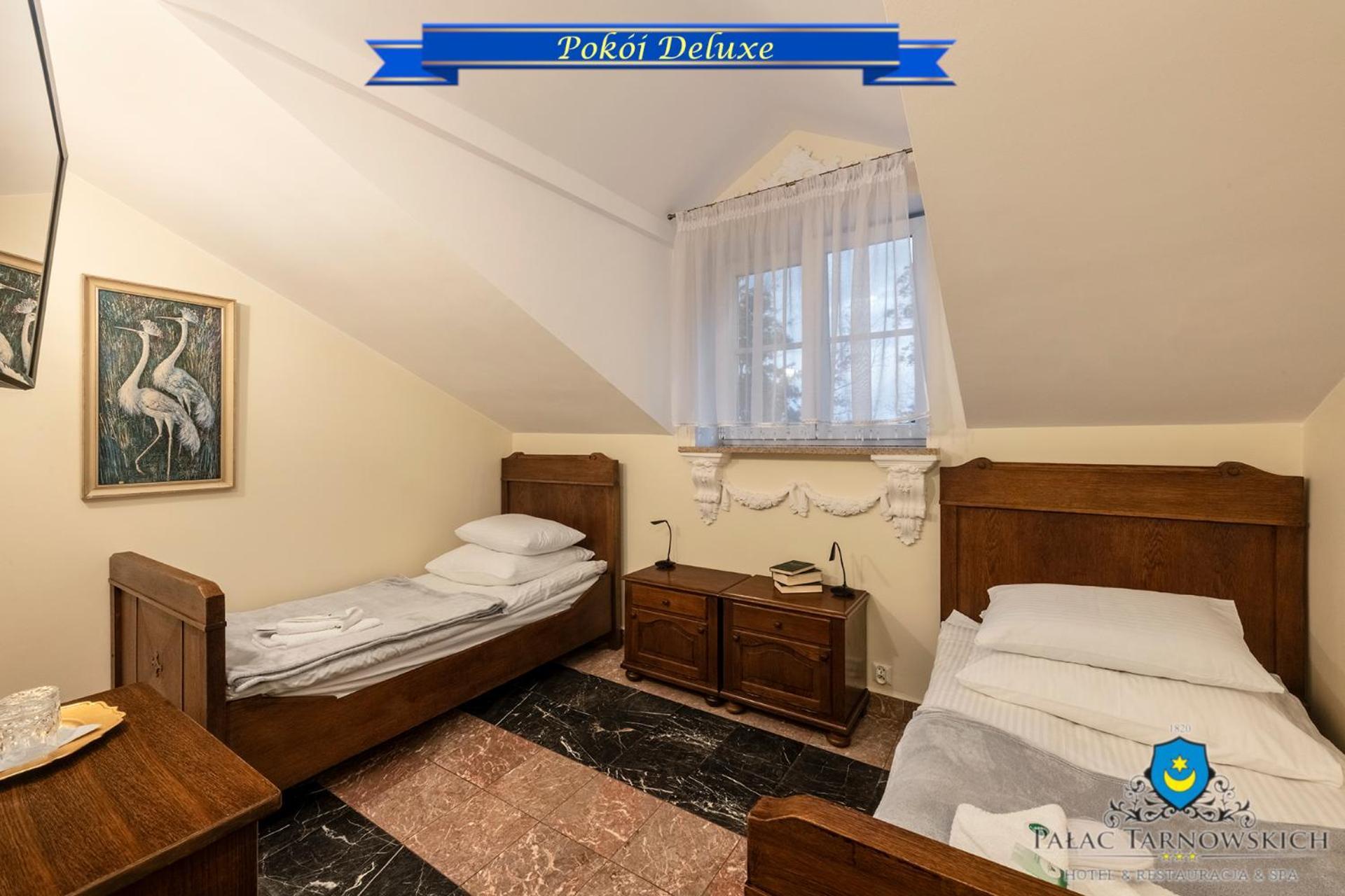 Palac Tarnowskich Hotel & Restauracja & Spa Островец-Свентокшиский Экстерьер фото