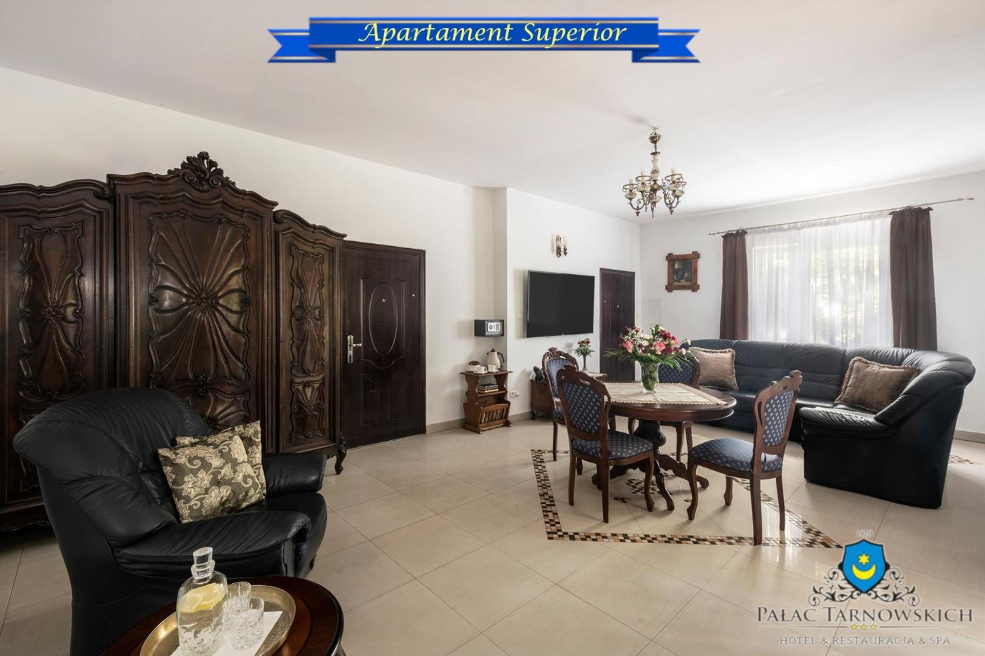 Palac Tarnowskich Hotel & Restauracja & Spa Островец-Свентокшиский Экстерьер фото