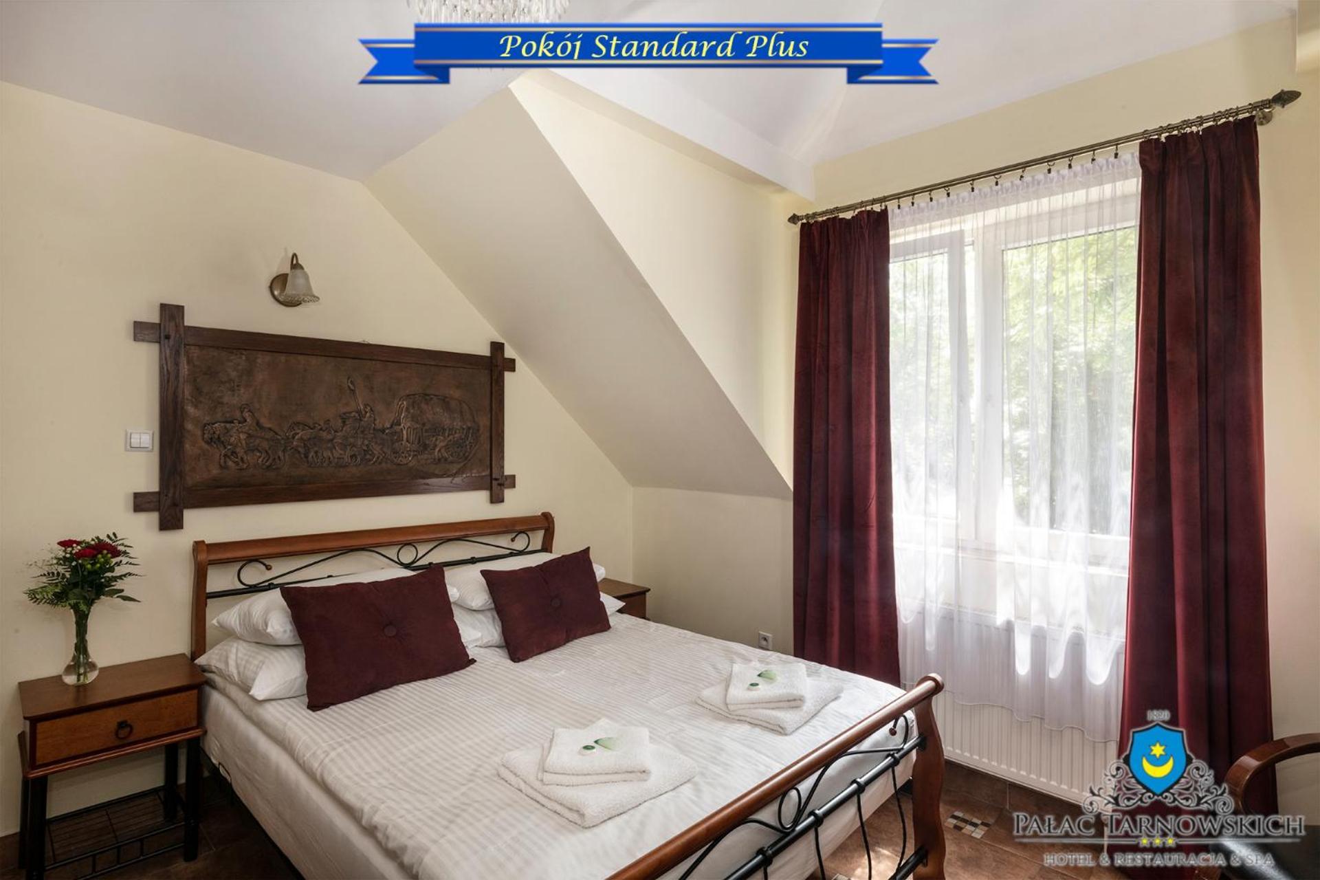 Palac Tarnowskich Hotel & Restauracja & Spa Островец-Свентокшиский Экстерьер фото